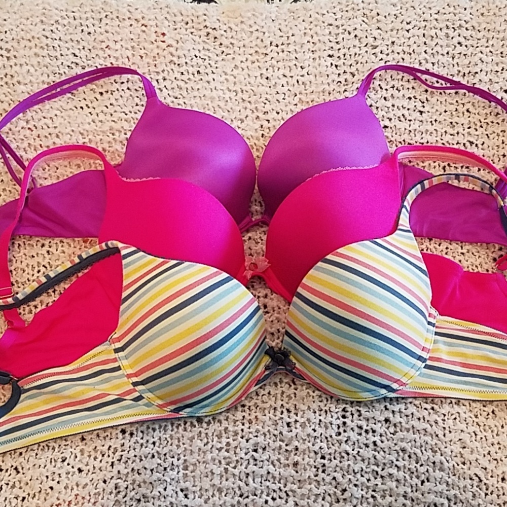 Lot Victoria's Secret Bras